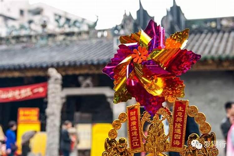 犯太岁在寺庙怎么拜