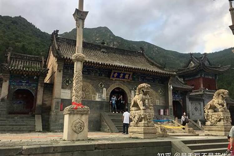 五台山童子命是哪个寺院？